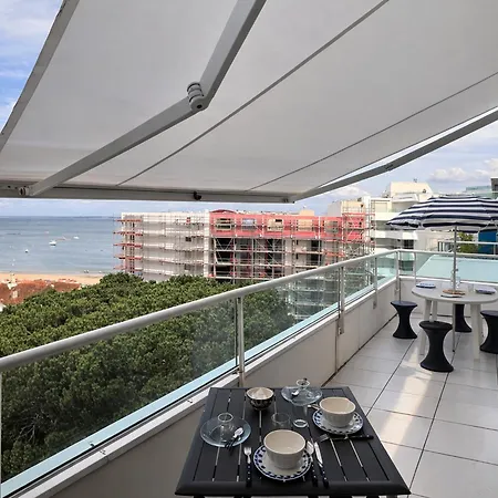 Lägenhet Dernier Etage Avec Terrasse Et Parking A - Fr-1-474-287