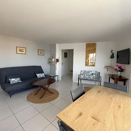 Dernier Etage Avec Terrasse Et Parking A - Fr-1-474-287 *