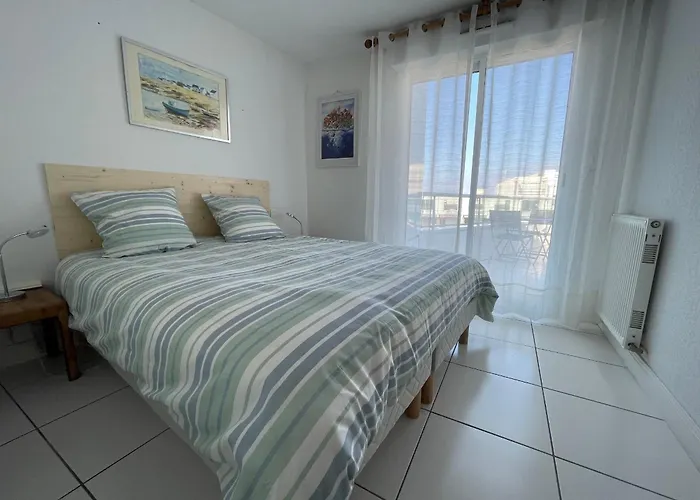 Dernier Etage Avec Terrasse Et Parking A - Fr-1-474-287 *